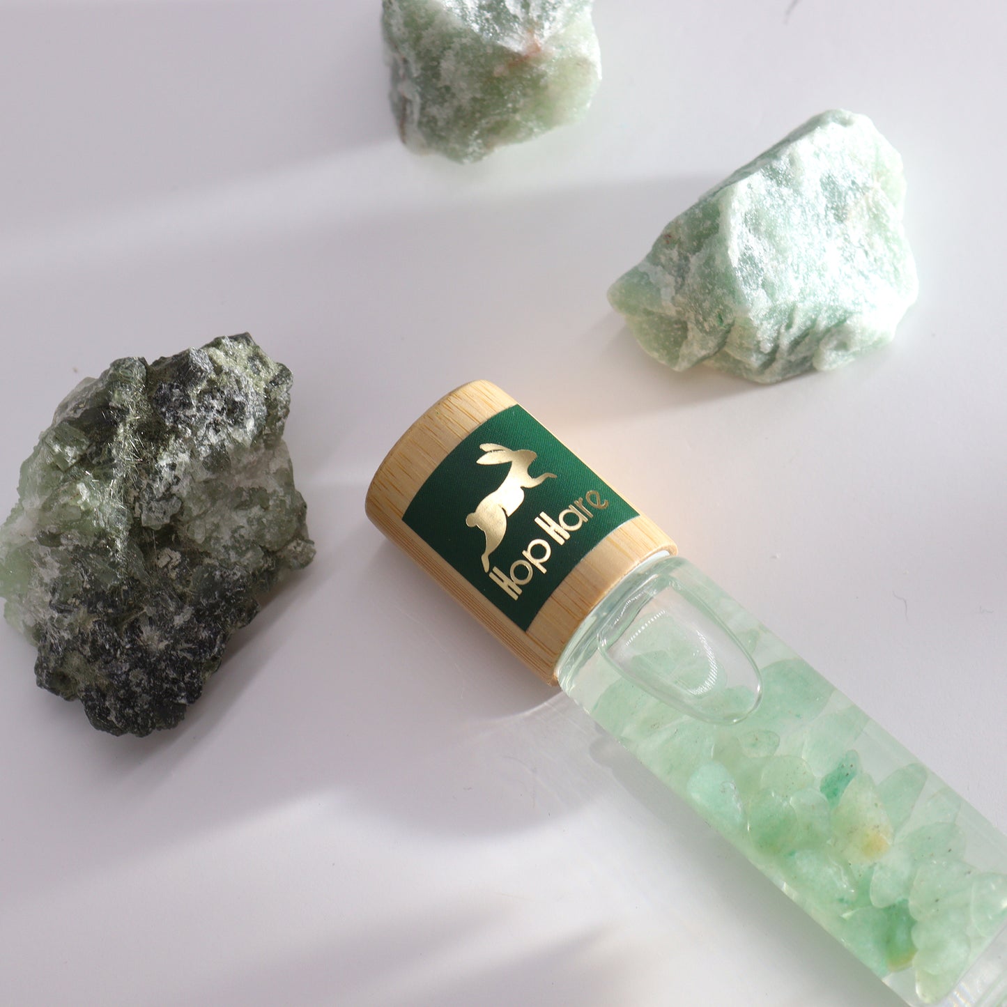 Tarot Roll On - The Magician: Transform Your Aura with Essential Oils and Green Aventurine